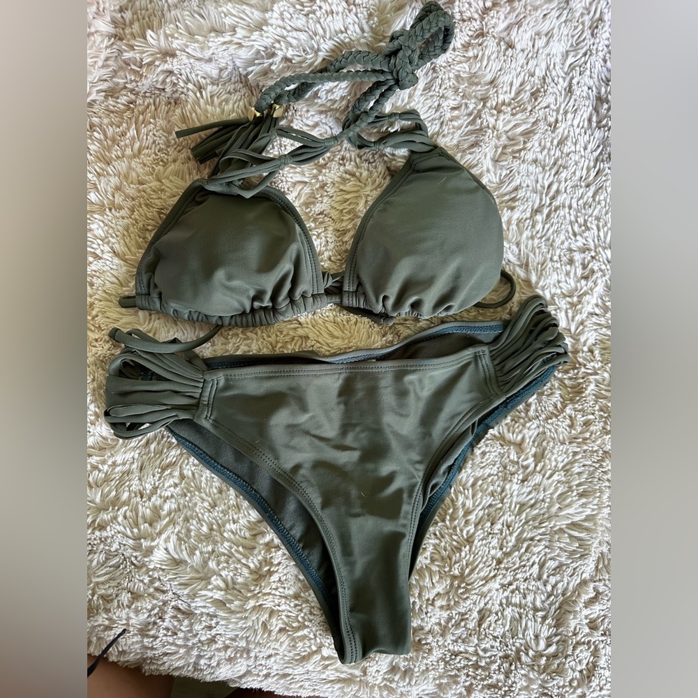 Bathing suit
